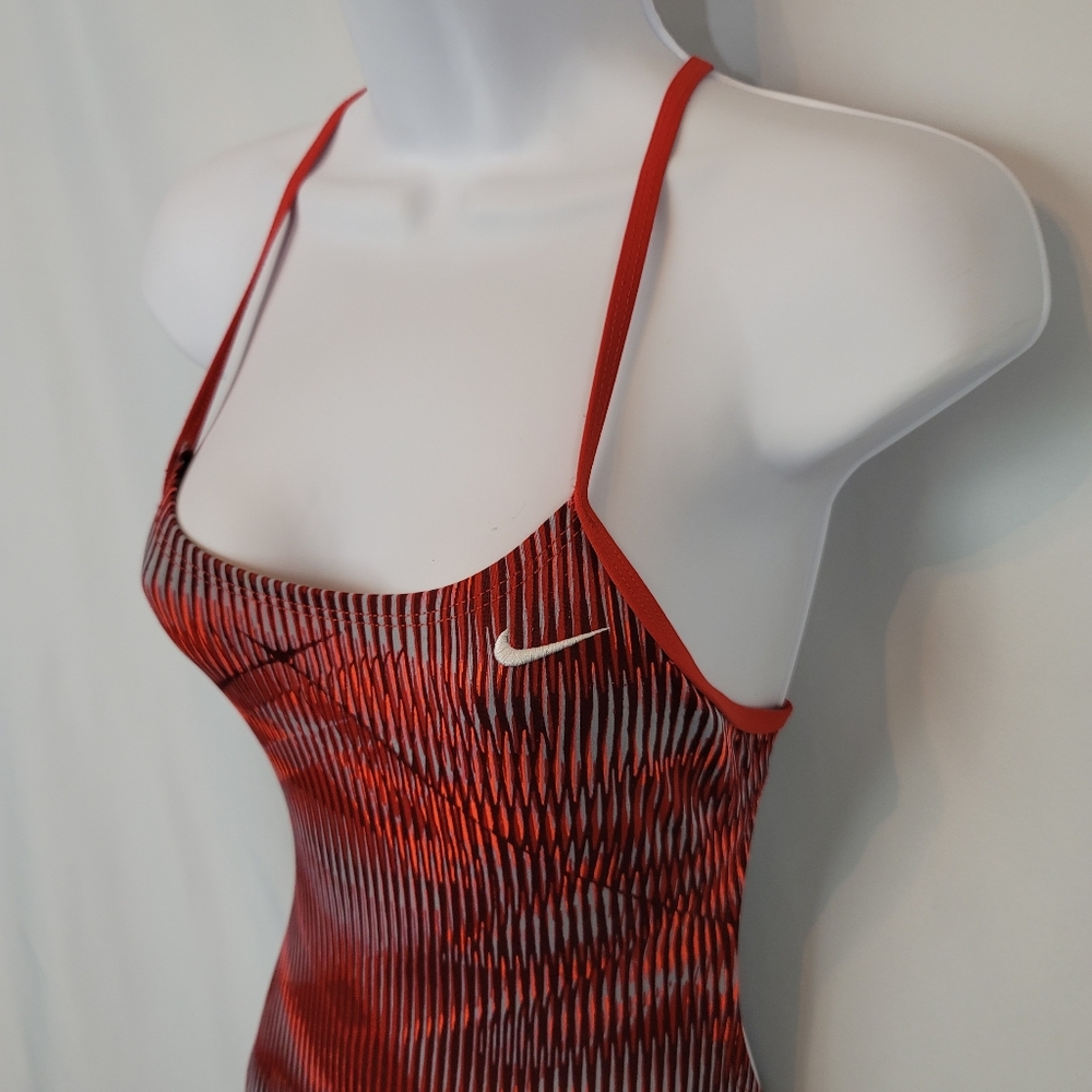Nike One Piece Swimsuit - Picture 3 of 6